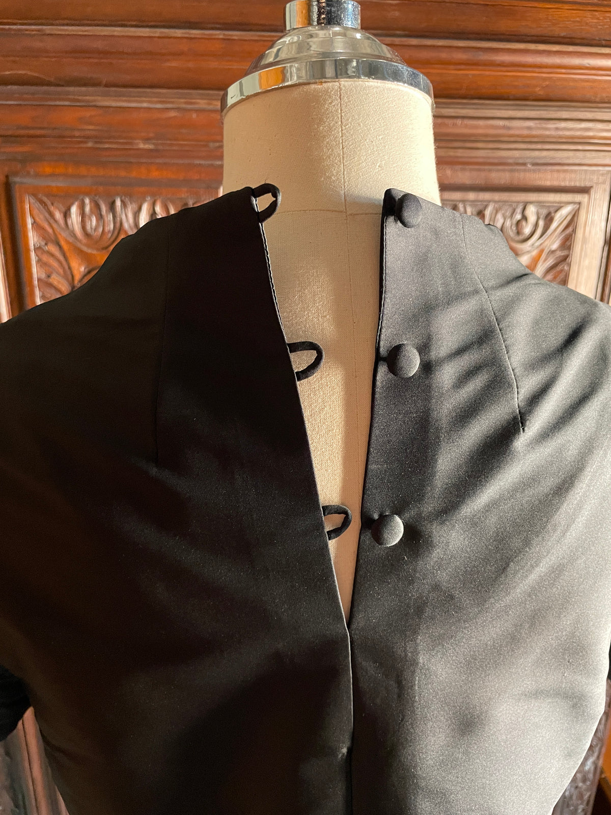 Martina shirt in black satin
