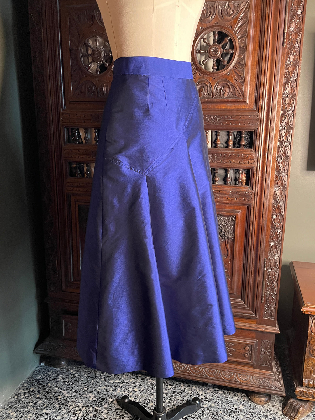 Christobal skirt in royal blue satin