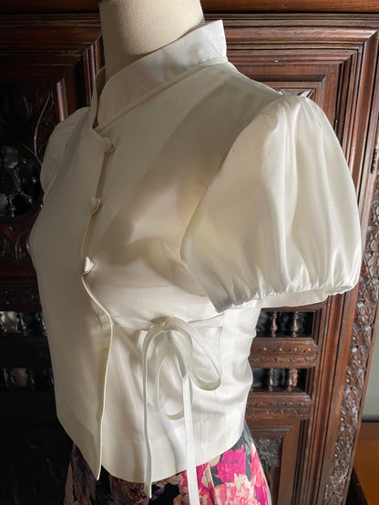 Madeleine shirt in ivory satin